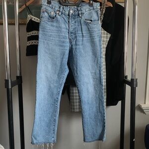 Vintage Wash Blue Denim Jeans MNG
